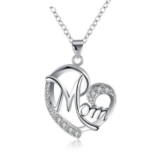 Cadeaux pour maman Collier Pendre Silver Silver For Women Love Heart Mom Birthday Gifts